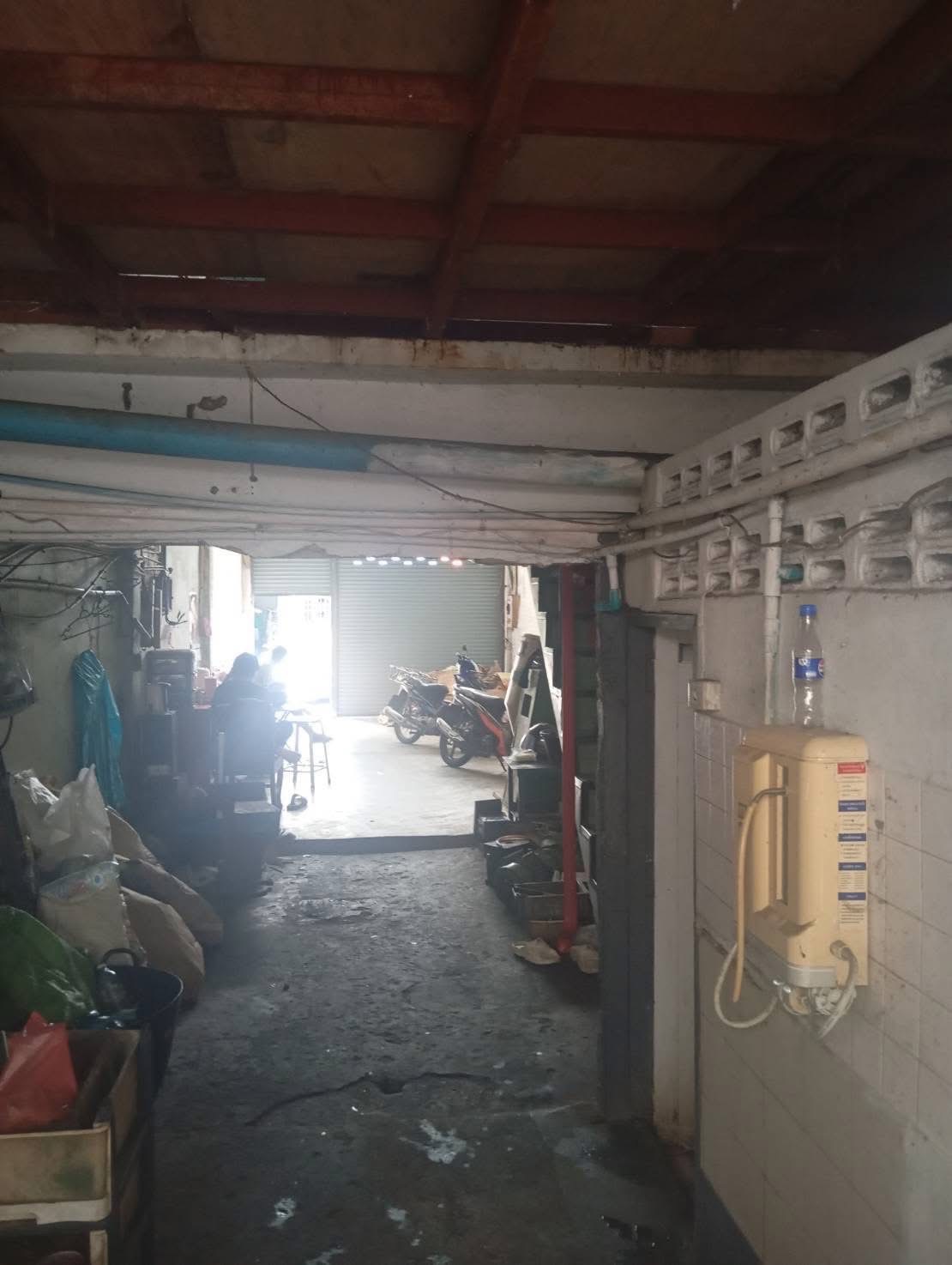 อาคารพาณิชย์ 3.5 ชั้น ซอยเอกชัย76 ถนนเอกชัย บางบอน