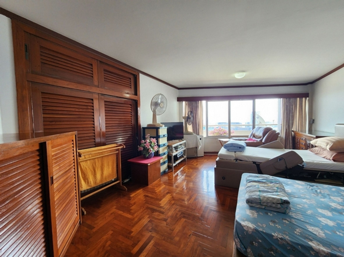 ขายคอนโด บางกอกริเวอร์มารีน่า 251 ตรม. ทุกห้องมองเห็น วิวแม่น้ำเจ้าพระยา แบบพาโนรามา ติด MRT สายสีน้ำเงิน