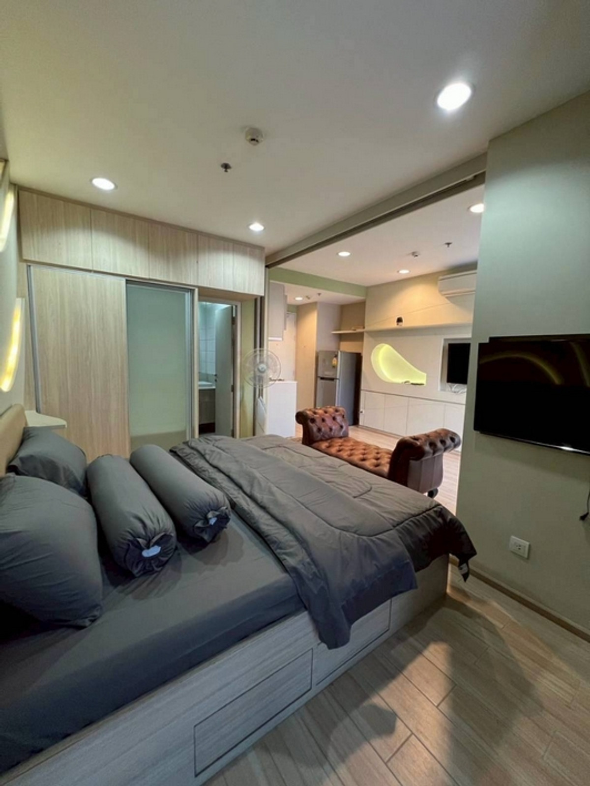 ให้เช่า ไอดีโอ คิว สยาม - ราชเทวี ขนาด 34 ตรม. ตกแต่งเฟอร์นิเจอร์ ครบครัน ใกล้ BTS ราชเทวี