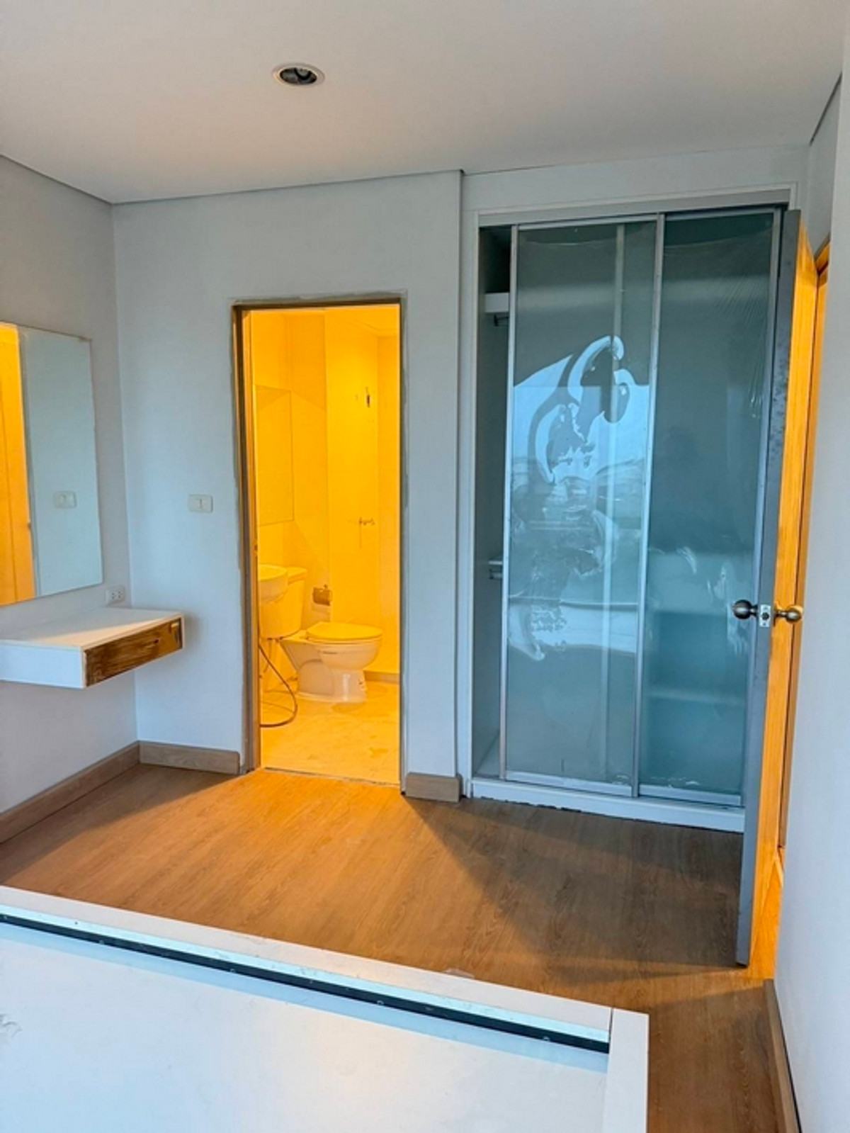 ขายคอนโด เซอราโน่ พระราม 2 ขนาด 32 ตรม. เฟอร์บิ้วอินครบ ใกล้เซ็นทรัล พระรามสอง