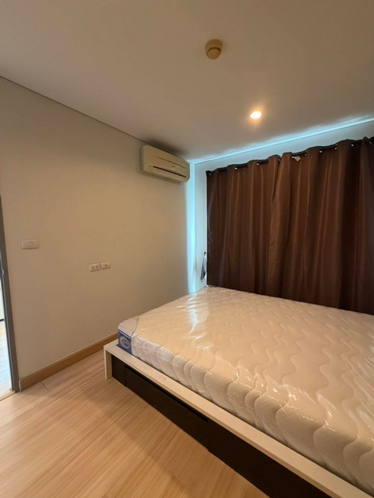 คอนโด เซอราโน่ พระราม 2 ขนาด 32 ตรม. เฟอร์ครบ ใกล้เซ็นทรัล พระรามสอง