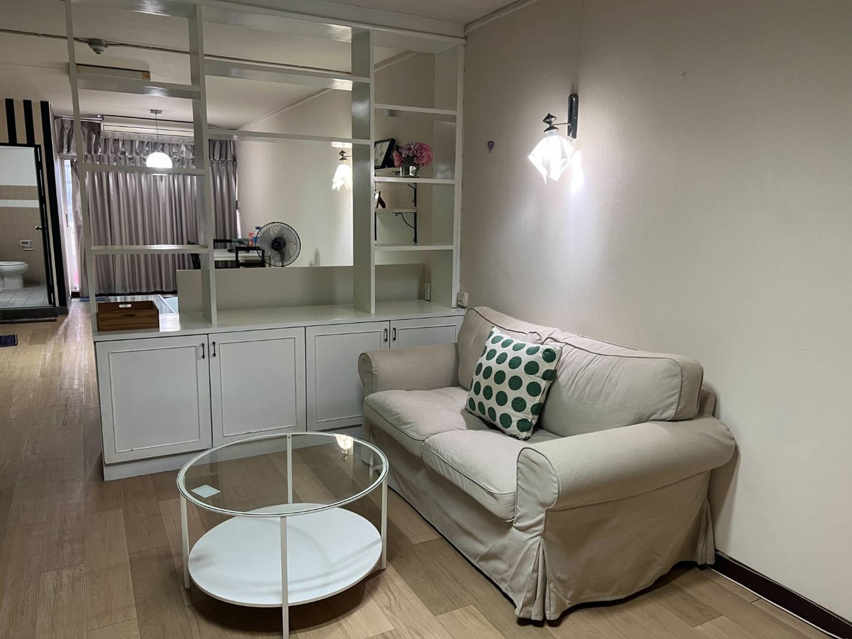 ให้เช่า คอนโด ITF Silom Palace ย่านสีลม ขนาด 50 ตรม. ใกล้ BTS ช่องนนทรี