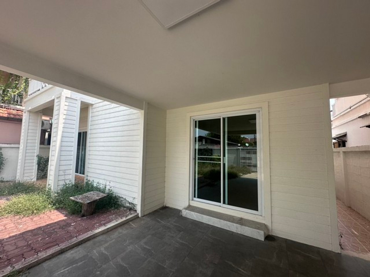 บ้านเดี่ยวให้เช่า ขนาด 59 ตรว. 3 ห้องนอน 3 ห้องน้ำ ใกล้ BTS ลาดพร้าว 83 และ ทางด่วน