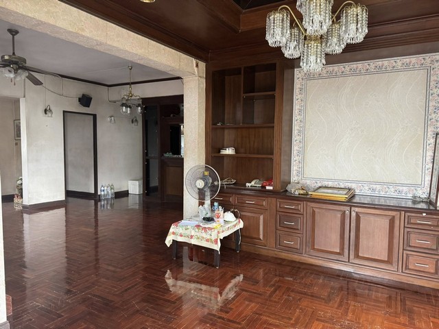 ขายบ้านเดี่ยว 2 ชั้น ถ.พระราม 2 ซ.37 ซอยย่อย 4 เนื้อที่ 194 ตรว. บ้านไม่ทรุด น้ำไม่ท่วม