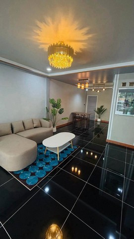 ขายทาวน์โฮม 2 ชั้น หมู่บ้านมนวดี บางคูรัค บางบัวทอง พื้นที่ 16 ตรว. ใกล้เซ็นทรัลเวสเกต